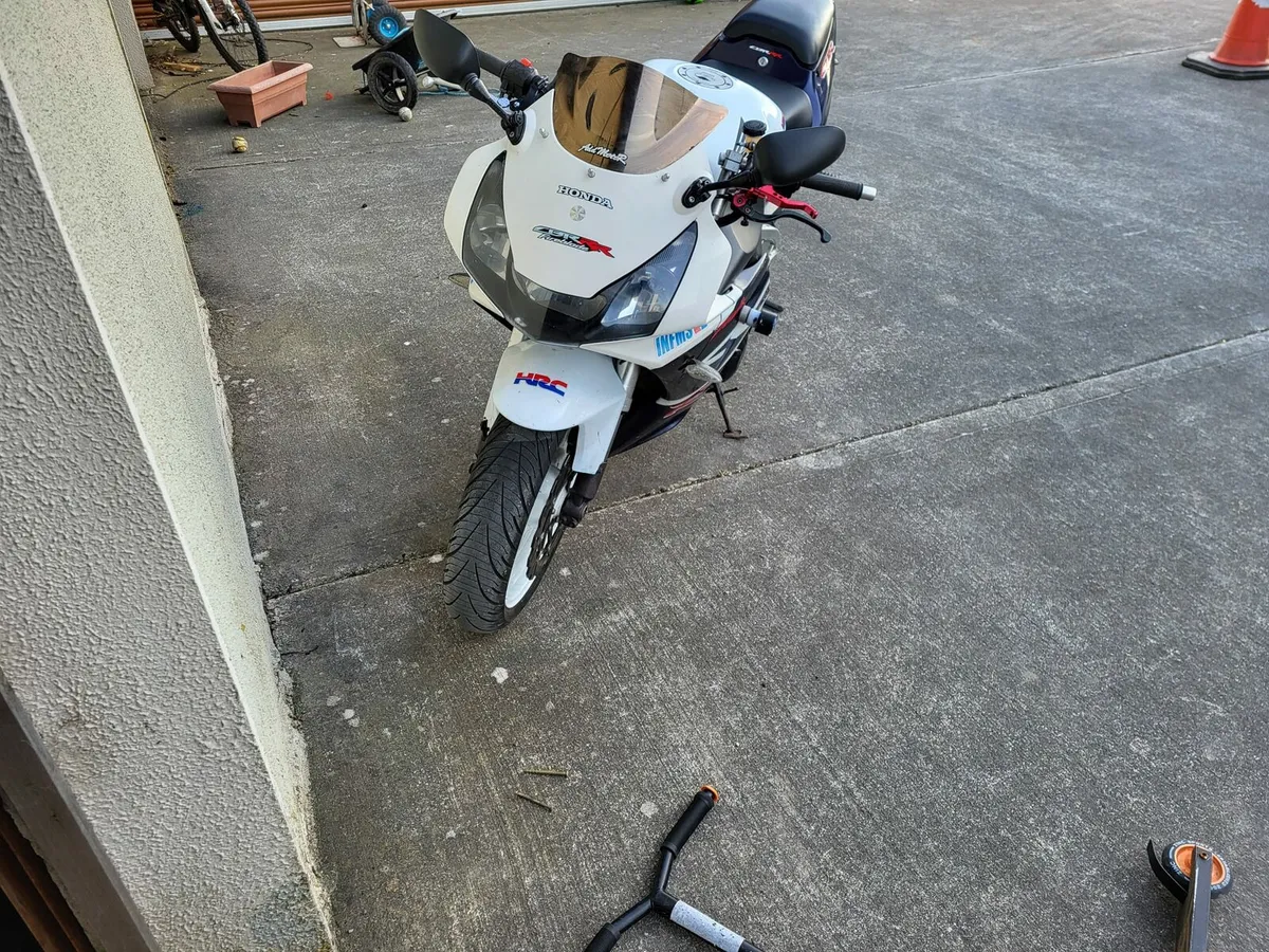 Honda fireblade 954 - Image 4