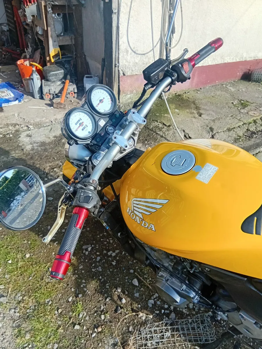 Honda hornet - Image 4