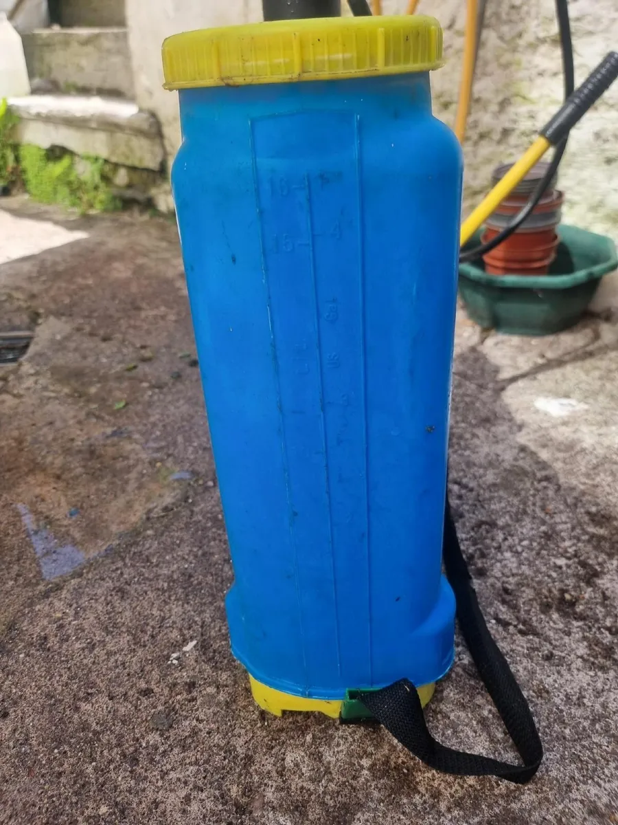 16L Knapsack sprayer - Image 1