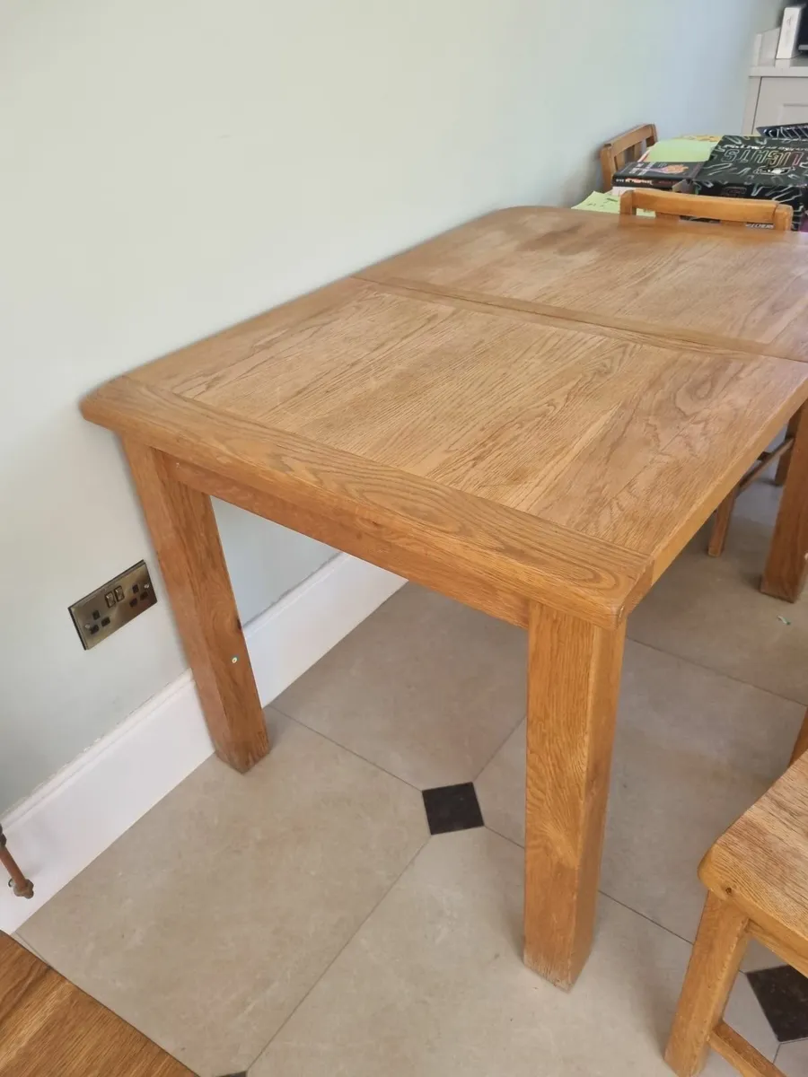 Solid Oak Table and chairs - Image 1