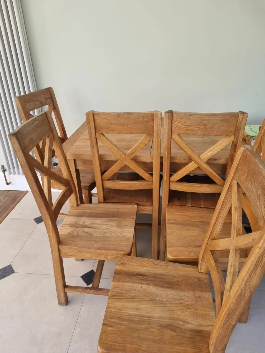 Solid Oak Table and chairs - Image 3
