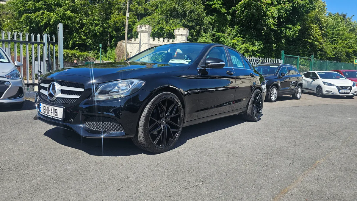 Mercedes-Benz C-Class 2016 - Image 2