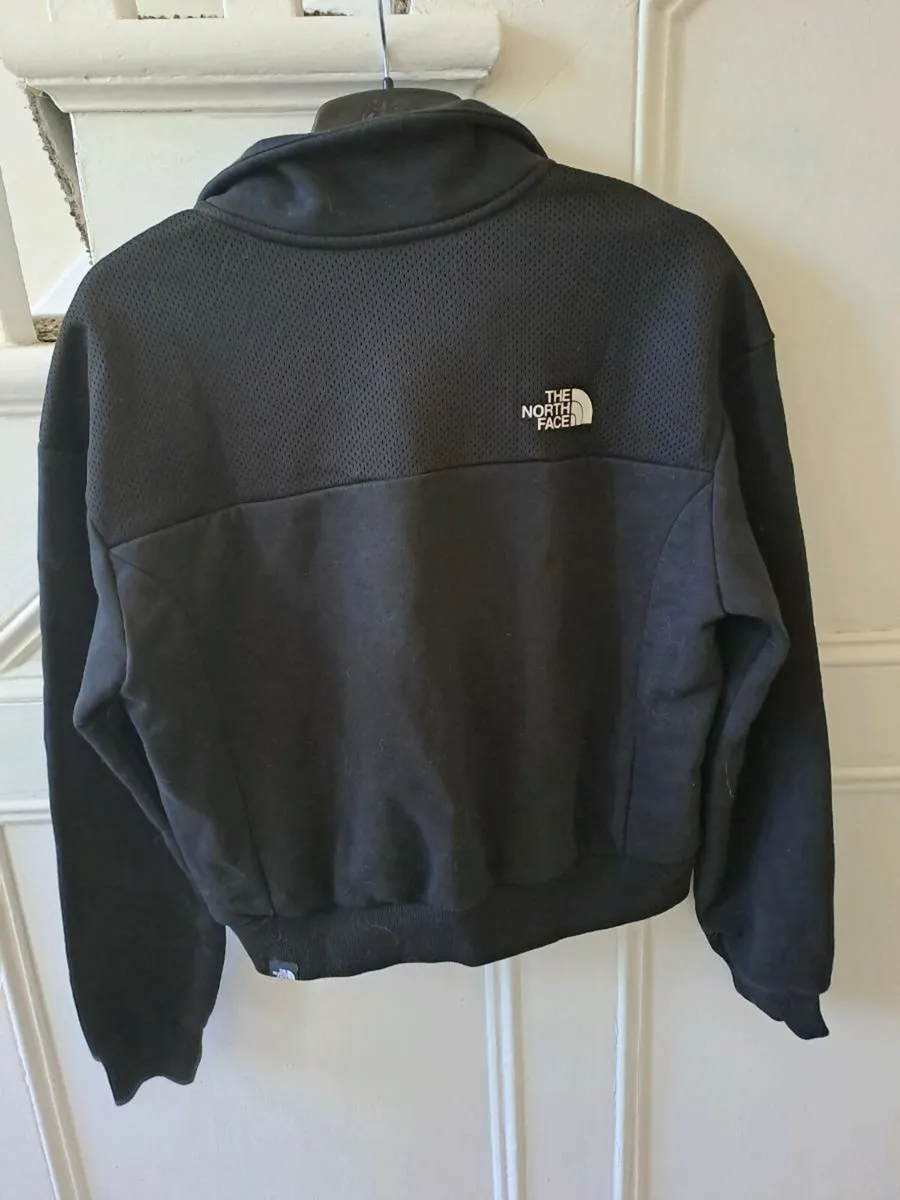 North Face zip top size S black - Image 4