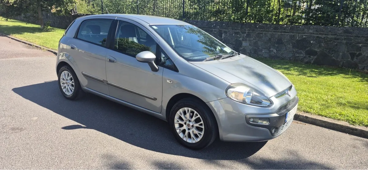 Fiat Punto EVO 1.2 DYNAMICS 5DR 8V NCT and Tax - Image 1