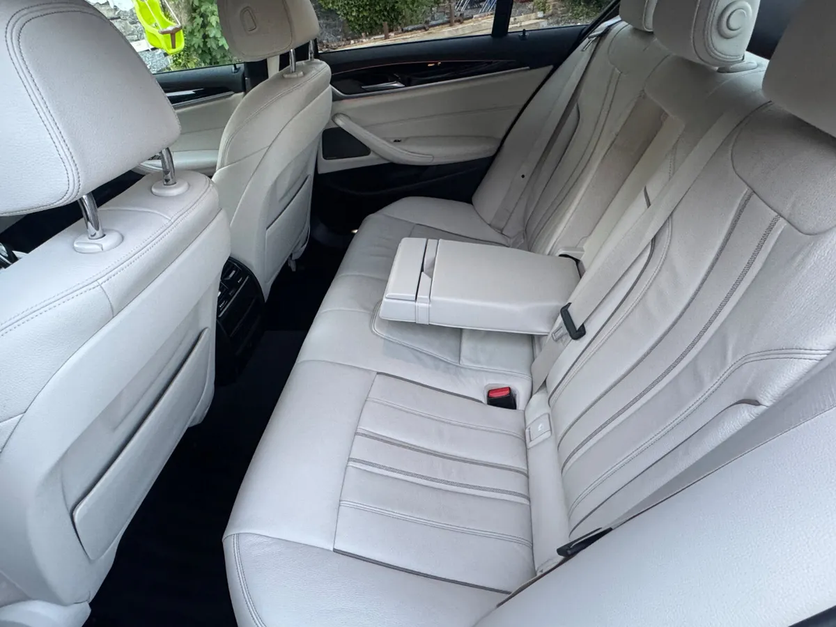 2017 BMW 520D M-Sport Auto - Image 4
