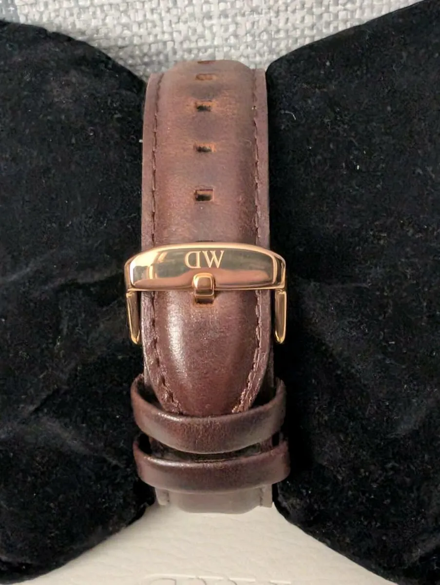 Daniel Wellington
CLASSIC BRISTOL 36MM Watch - Image 4