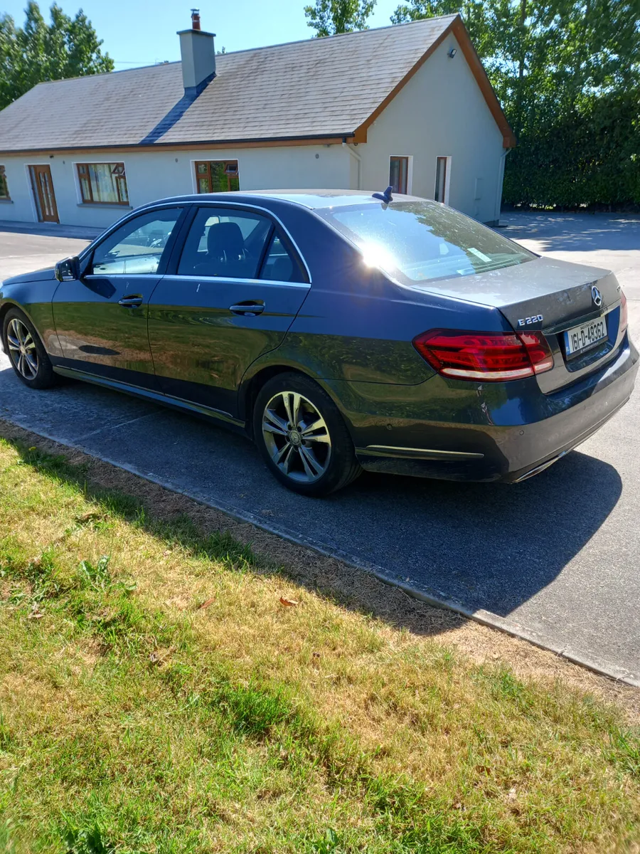 2016 Mercedes-Benz E-Class 2.1L Diesel - Image 4