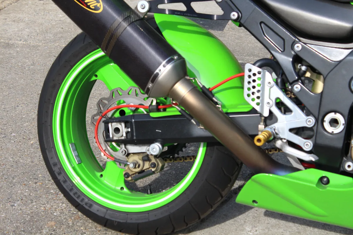 2005 Kawasaki ZX12R - Image 4