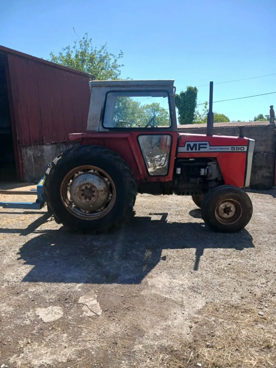 Massey 590 - Image 1