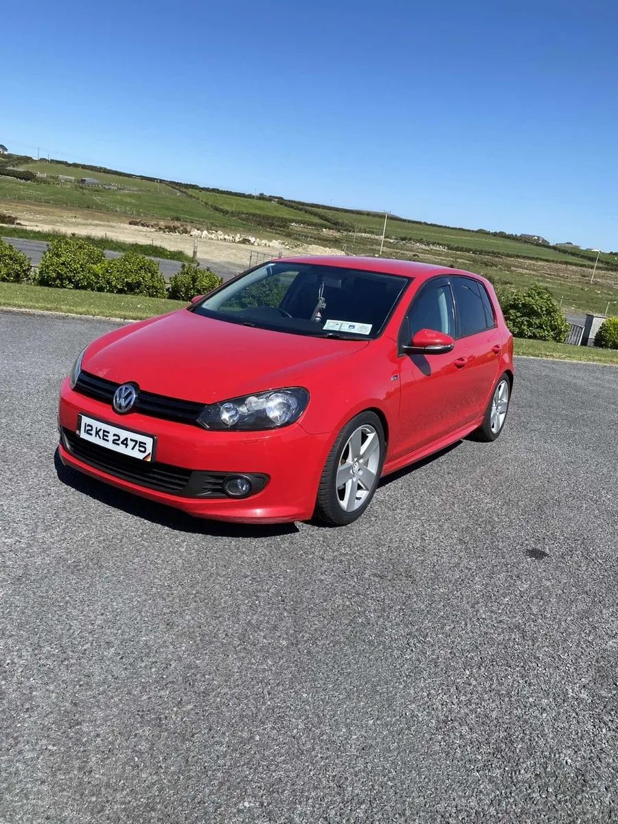 R-line VW Golf TDI - Image 4