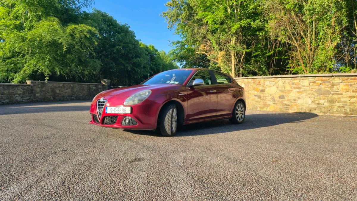 Alfa romeo giulietta petrol manual - Image 4