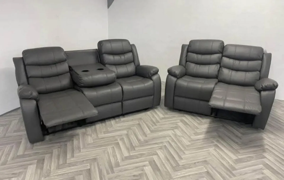 Roma Leather Manual Recliner Sofa - Image 2