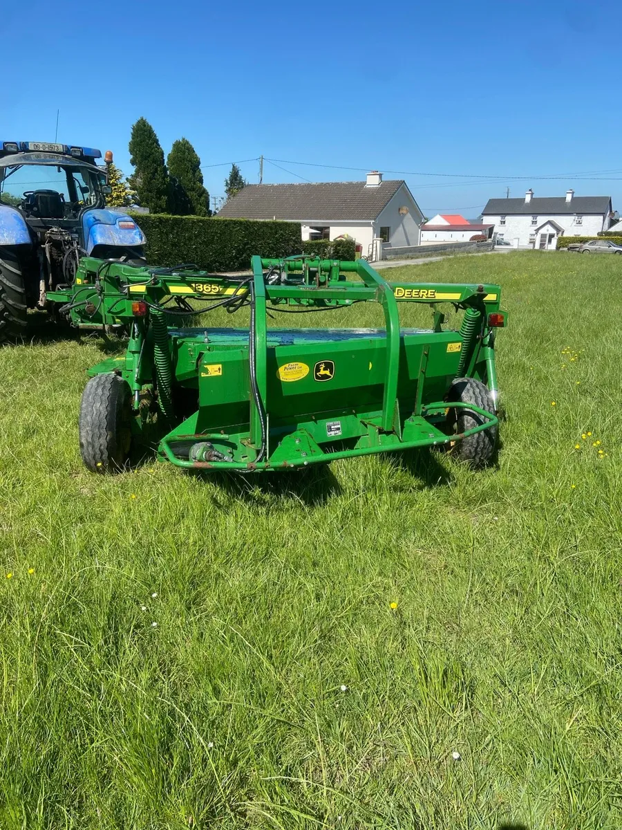 John Deere 1365  **NO VAT** - Image 4