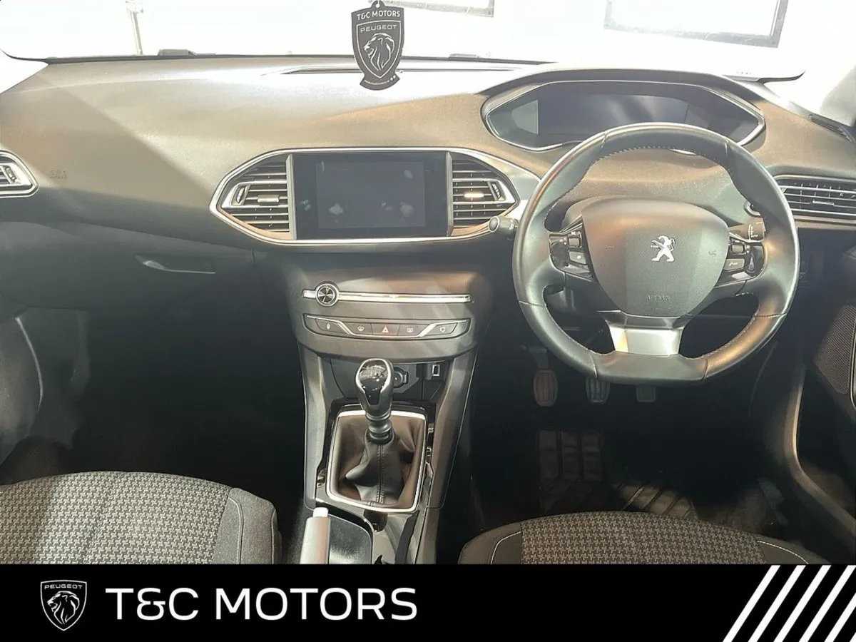 Peugeot 308 Active - Full Service History Reversi - Image 3
