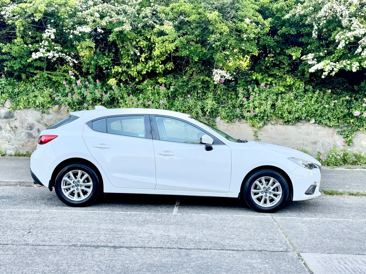 Mazda Mazda3 2015!!ONE OWNER!! LOW MILES 44K !! - Image 3