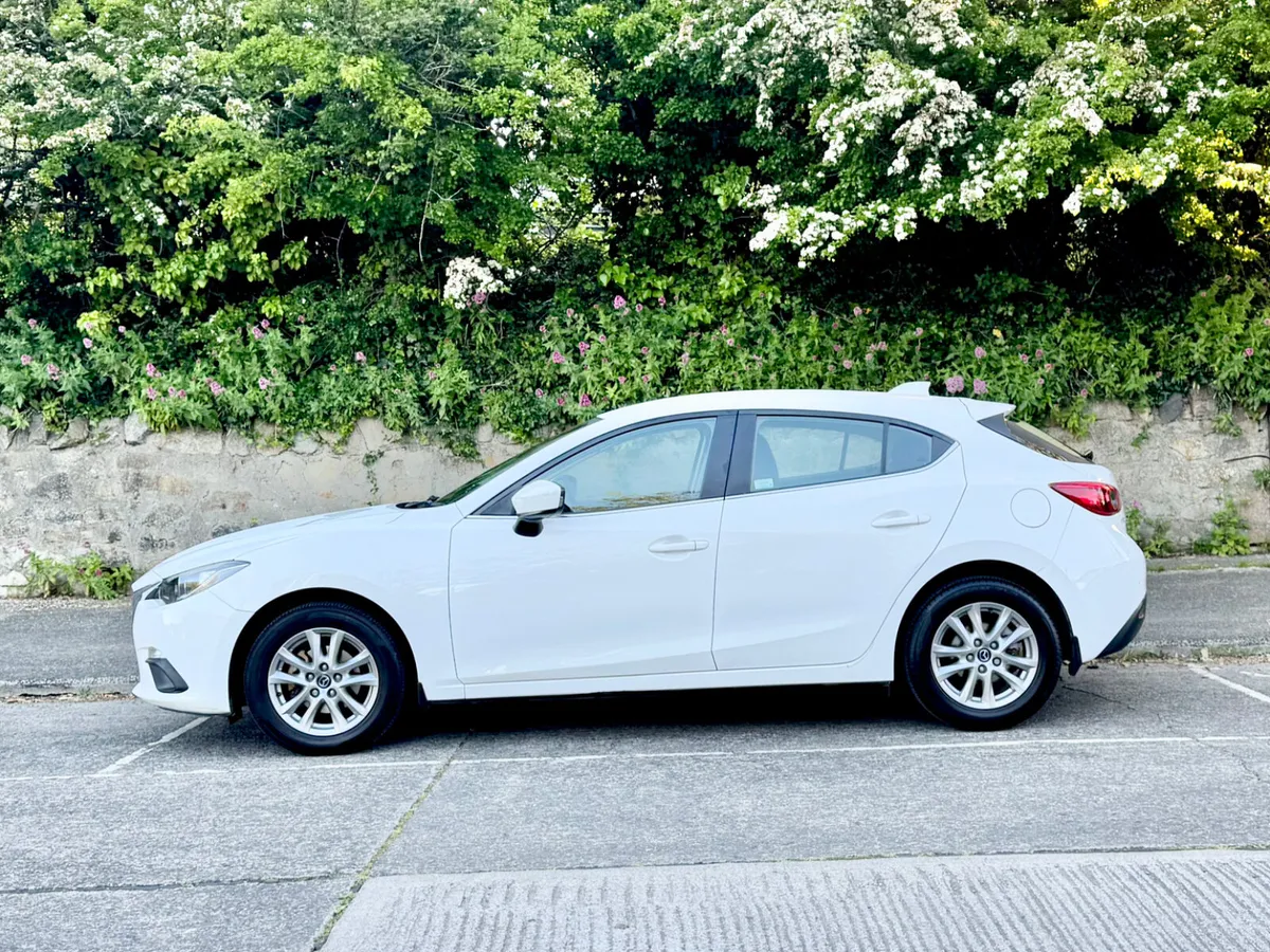 Mazda Mazda3 2015!!ONE OWNER!! LOW MILES 44K !! - Image 4