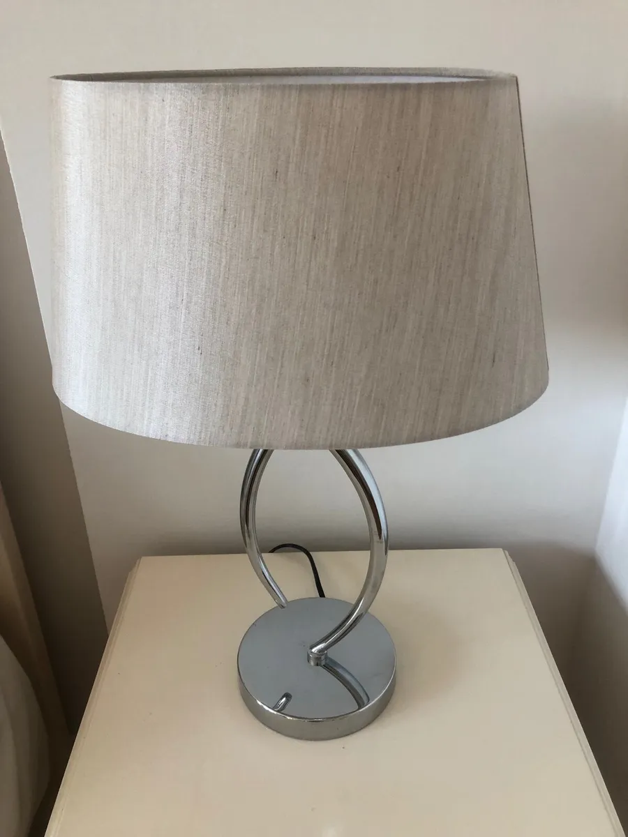 Bedside lamps x 2 AS NEW! - Image 3