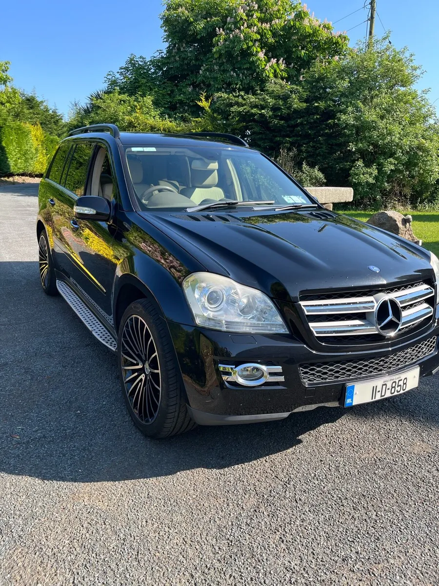 Car - Image 2