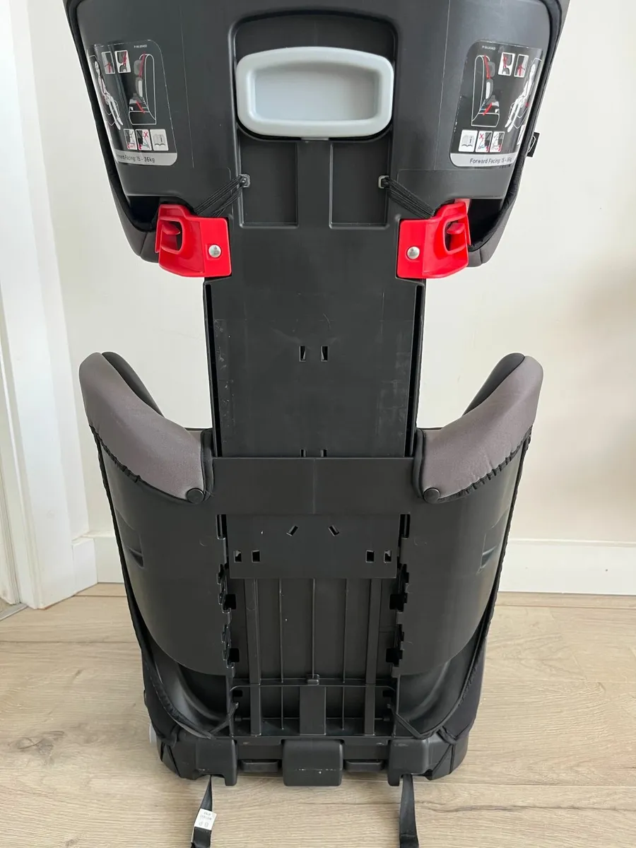 Joie car seat 15-36kg - Isofix ready - Image 2