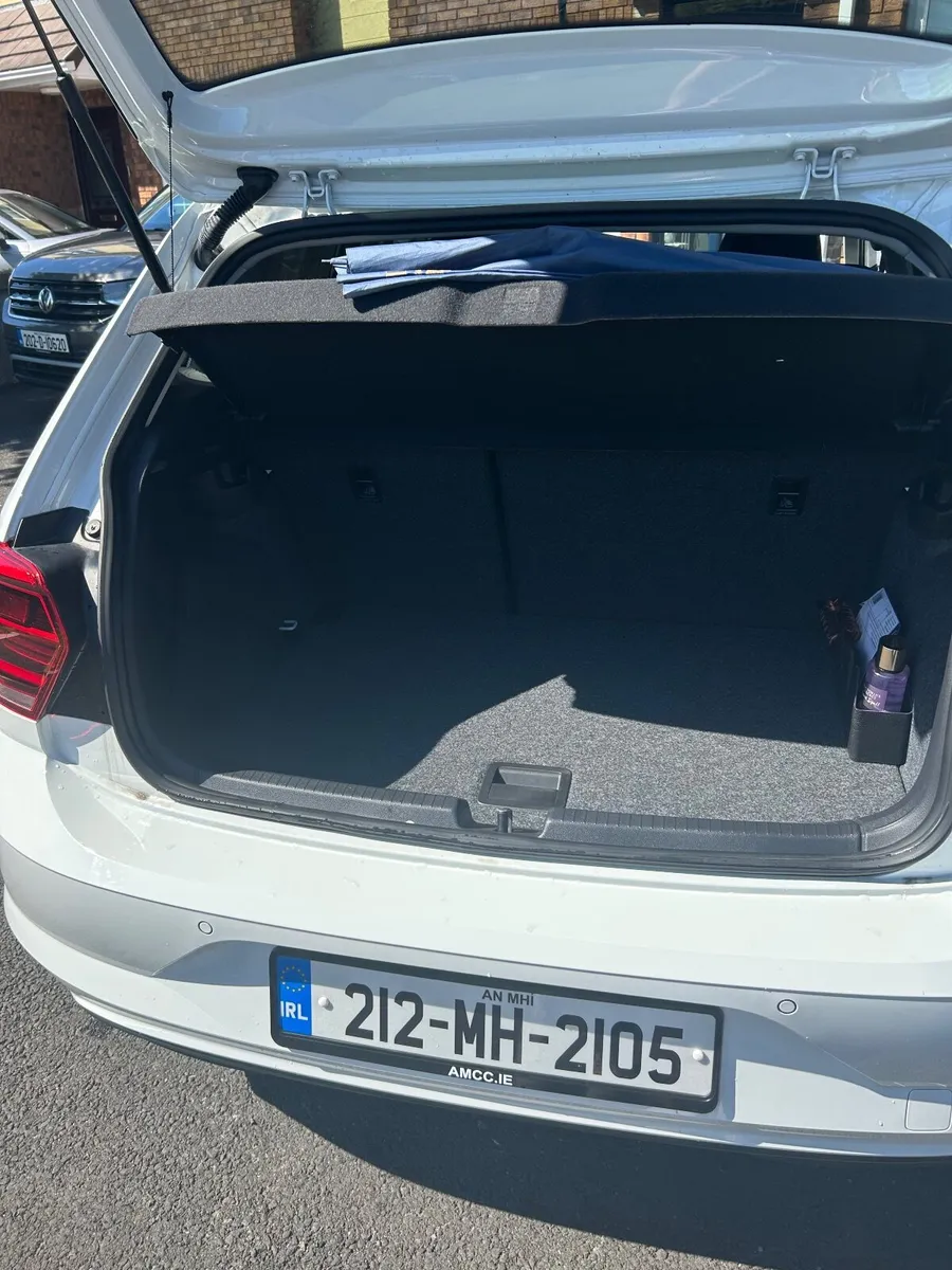 AUTOMATIC- Volkswagen Polo 2021 - Image 2