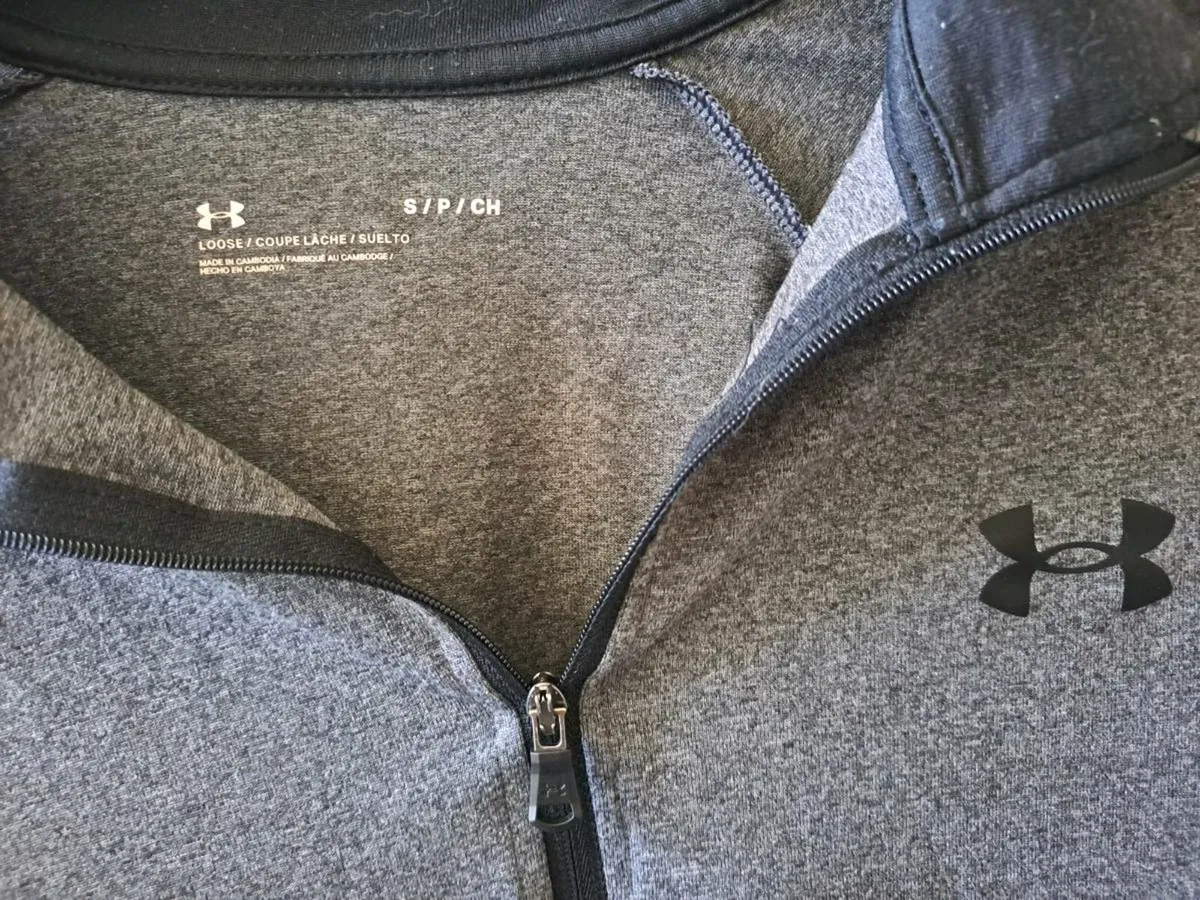 Under Armour Quarter zip top size S - Image 2