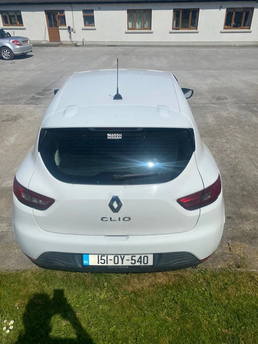 Renault clio 2015 - Image 2