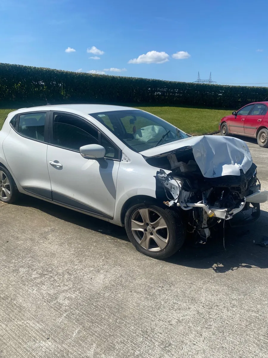 Renault clio 2015 - Image 4