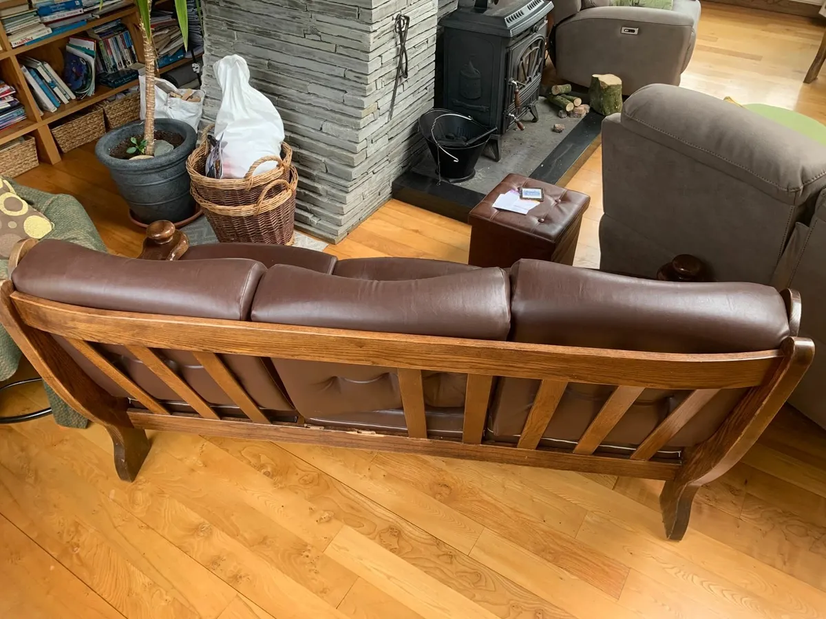 Couch - Image 4