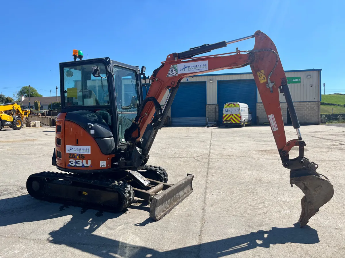 2022 Hitachi ZX33U-6 2500Hrs - MULLANS - Image 4
