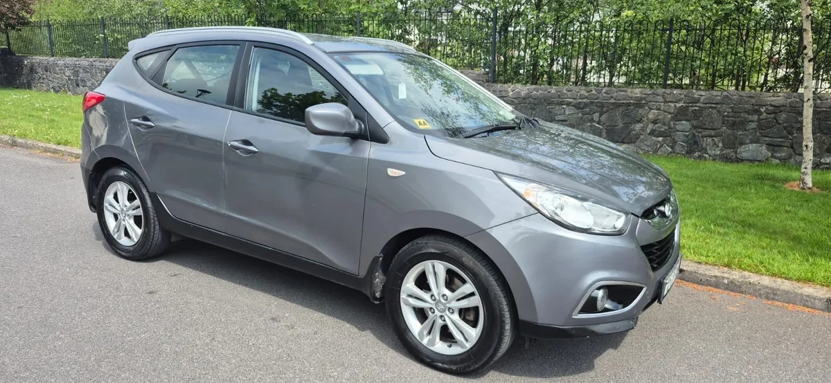 12 Hyundai ix35 - Image 1