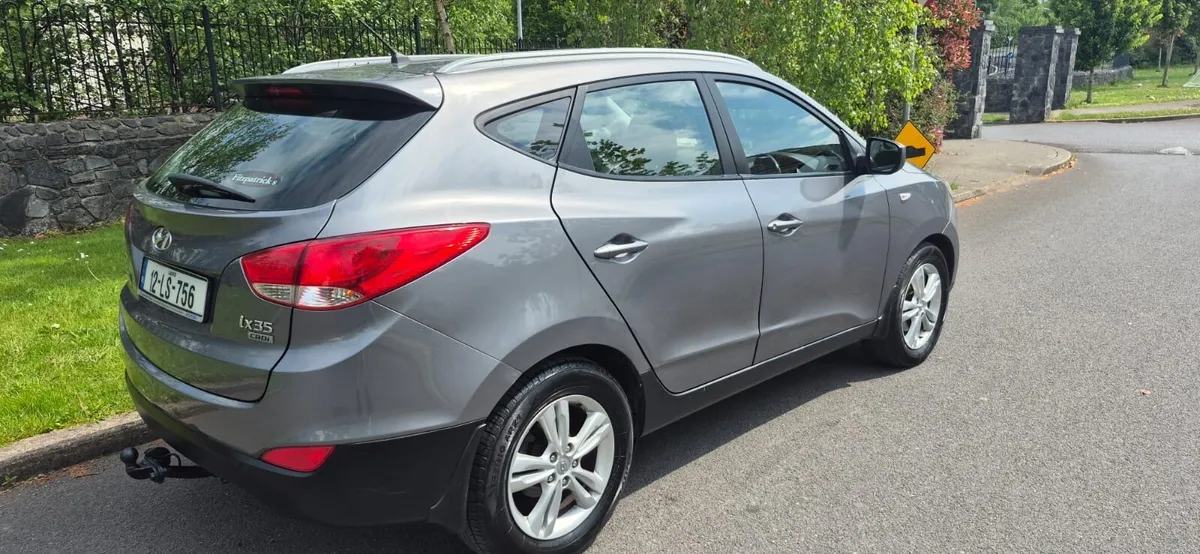 12 Hyundai ix35 - Image 3