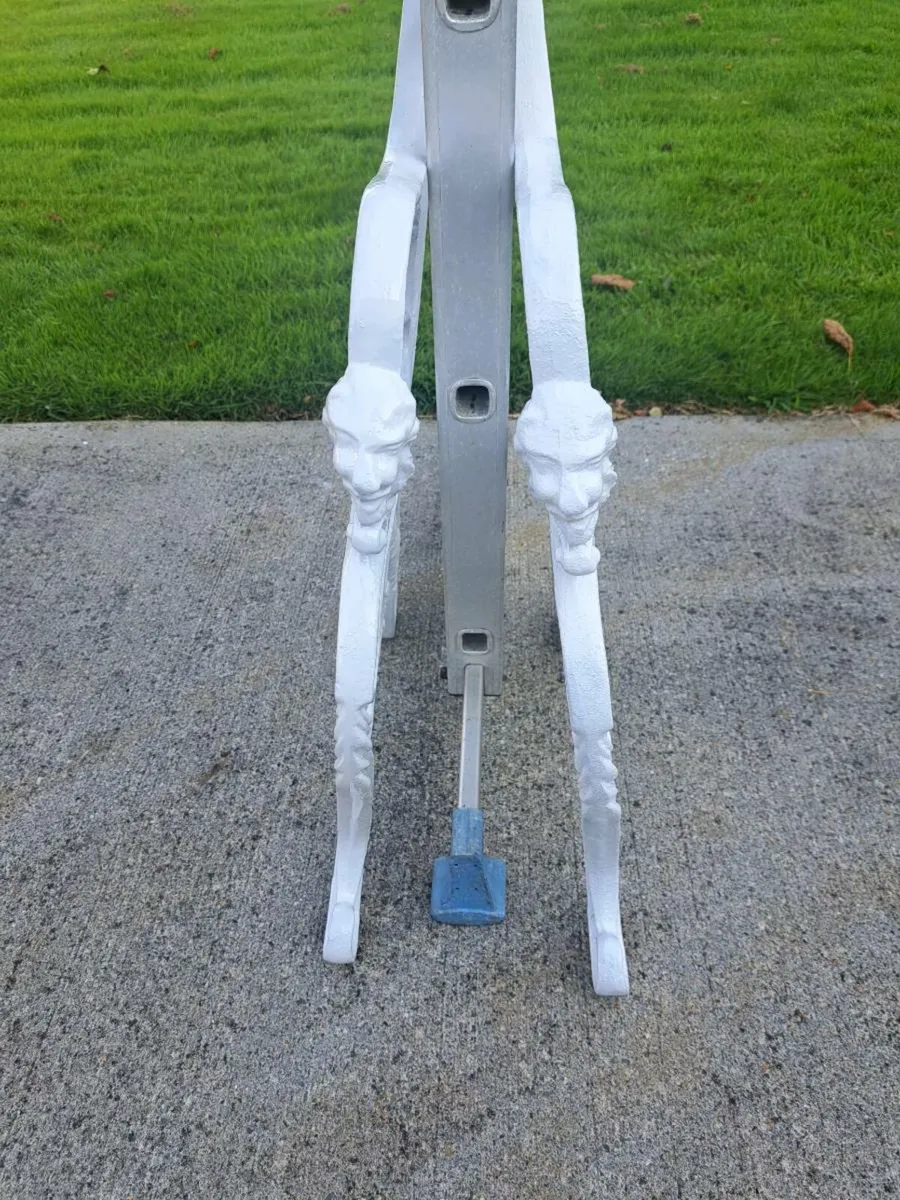 Bench ends - Image 4