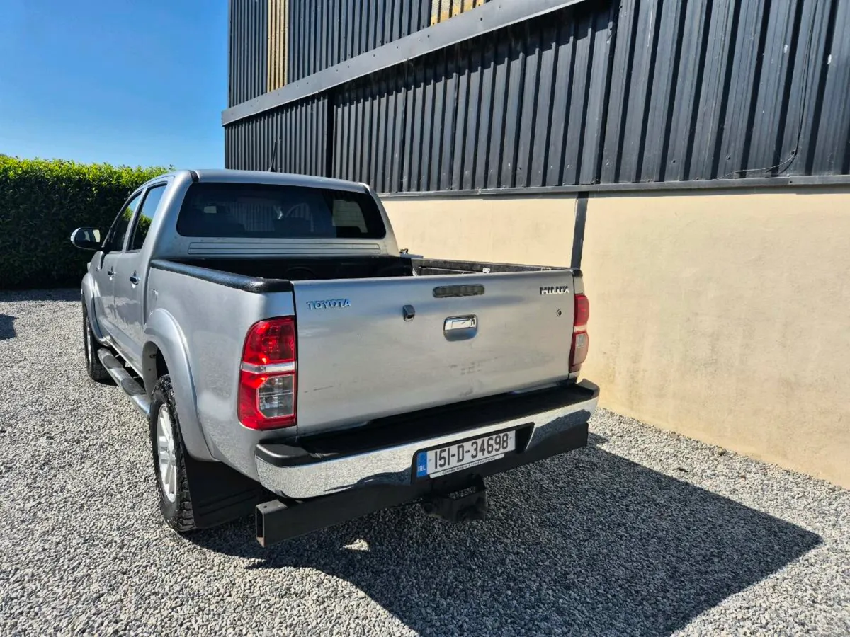 TOYOTA HILUX 3.0 D4D - Image 2