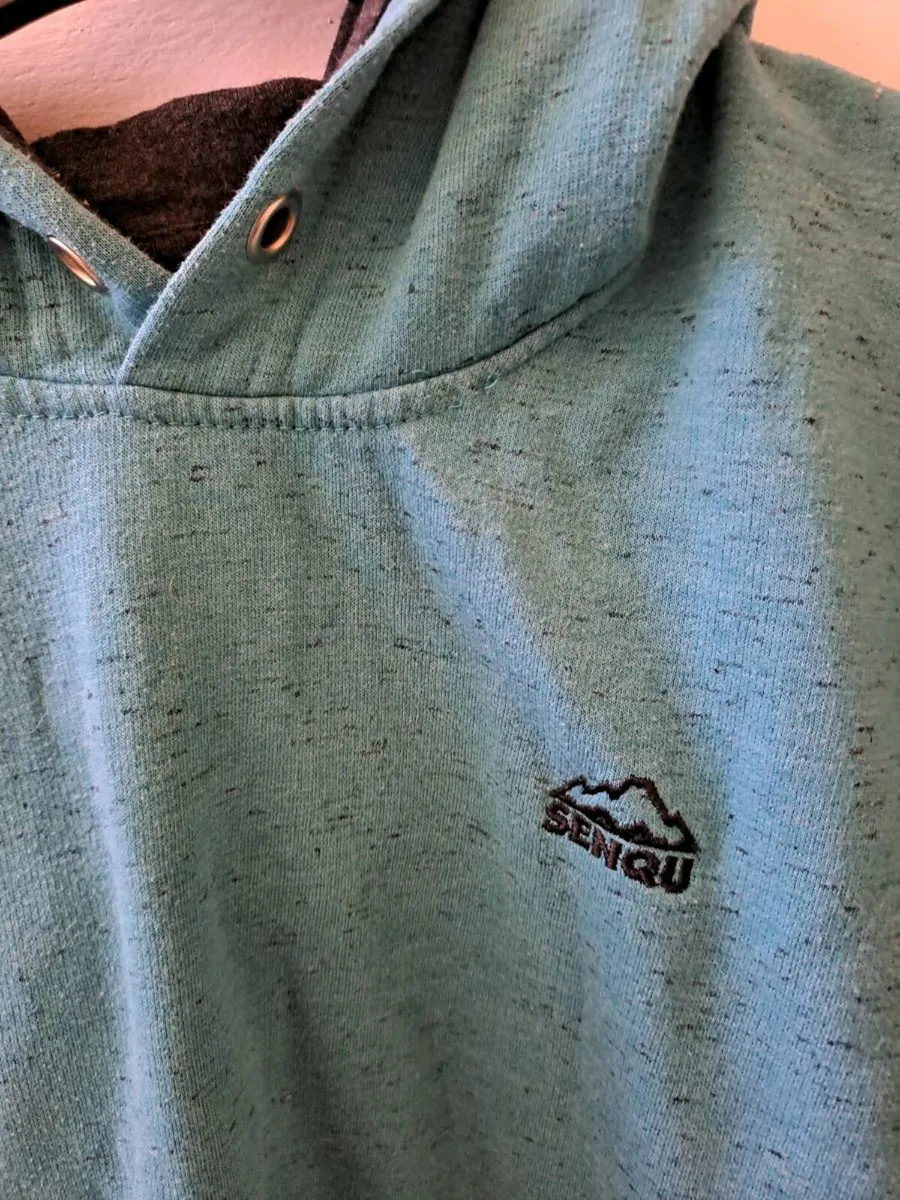 Senqu hoodie size S blue - Image 2