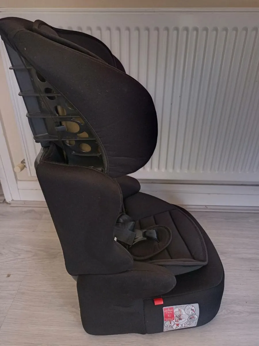 Nania kids booster seat. - Image 4
