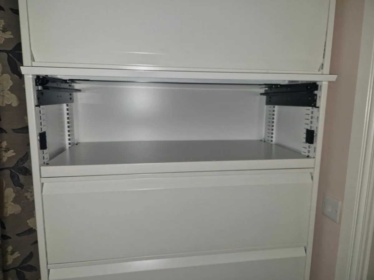 Bisley 6 tier storage press filing cabinet - Image 4
