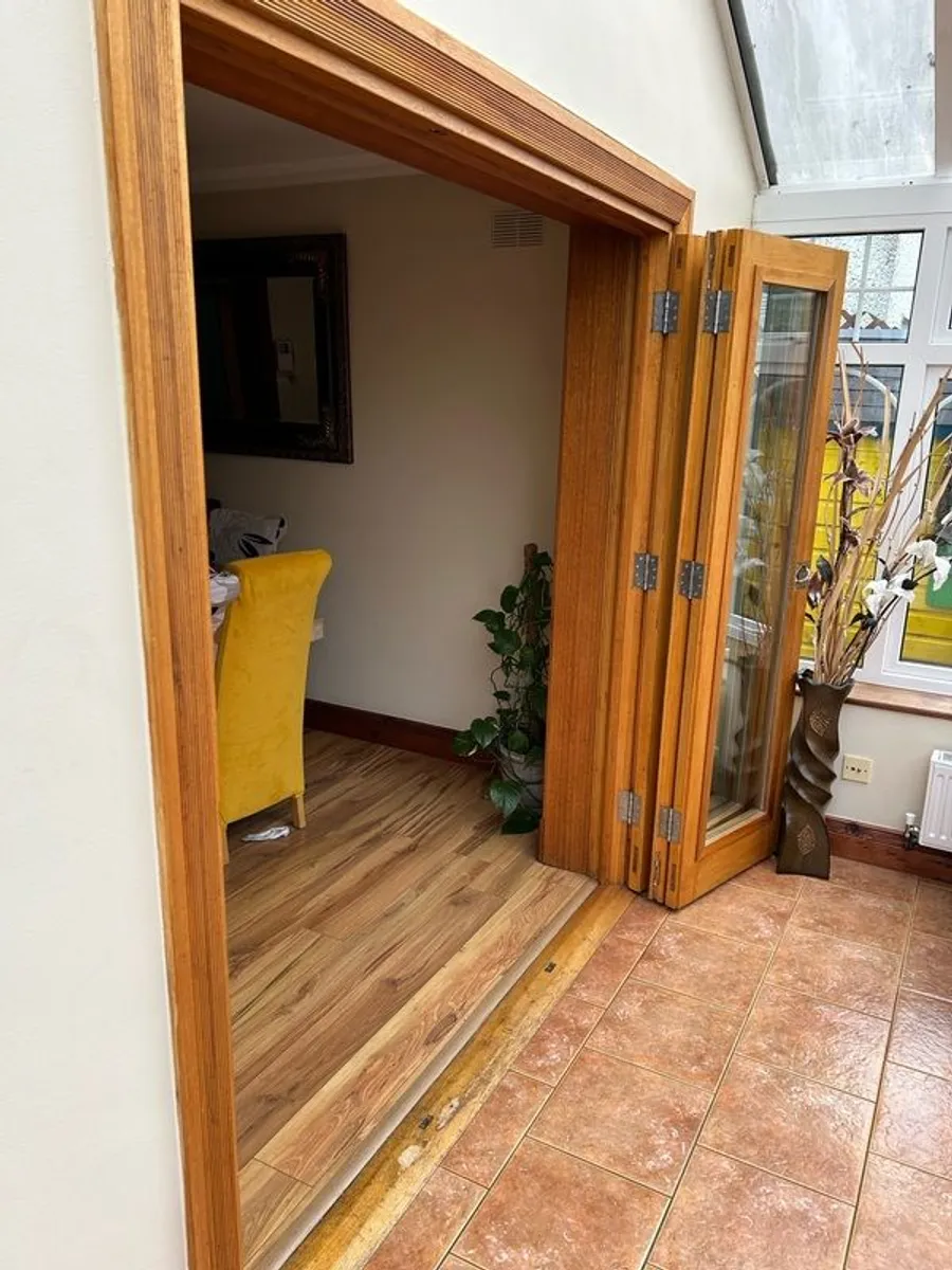 Internal bifold doors - Image 1