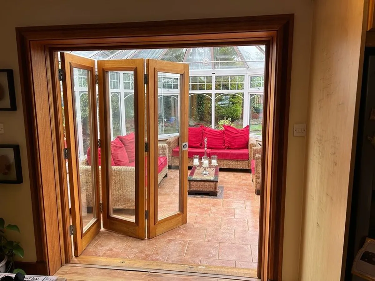 Internal bifold doors - Image 3