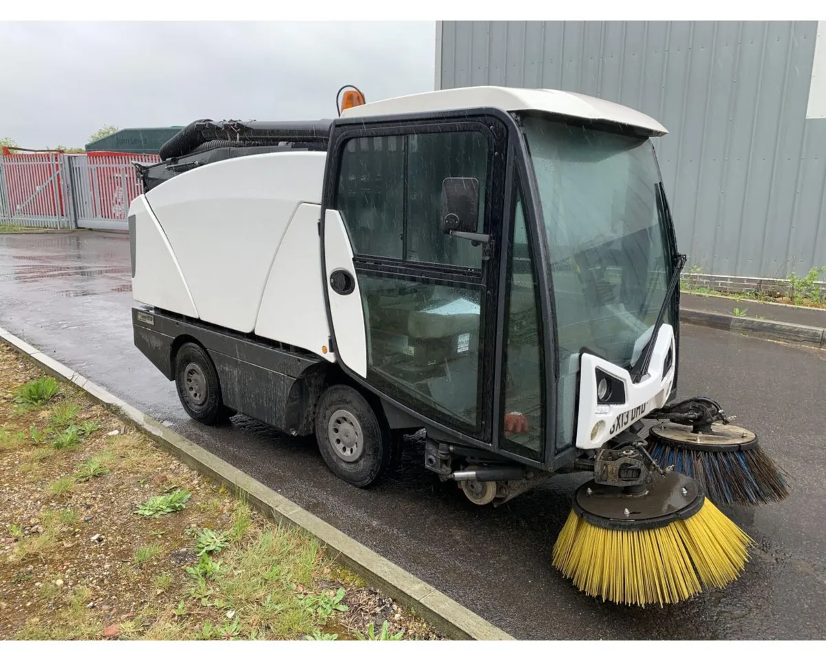 2013 Johnston Sweeper C201 - Image 1