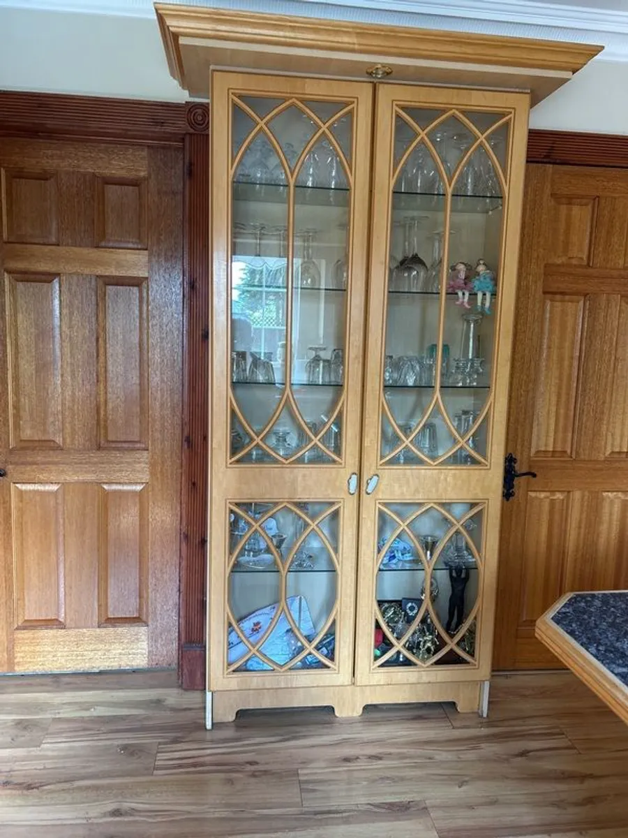 Display unit - Image 1