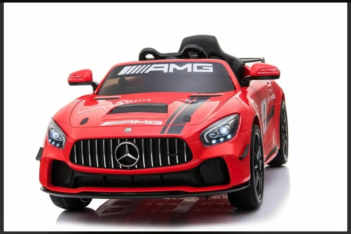 Mercedes Benz GT4 AMG SPORTS EDITION Two Motors Li