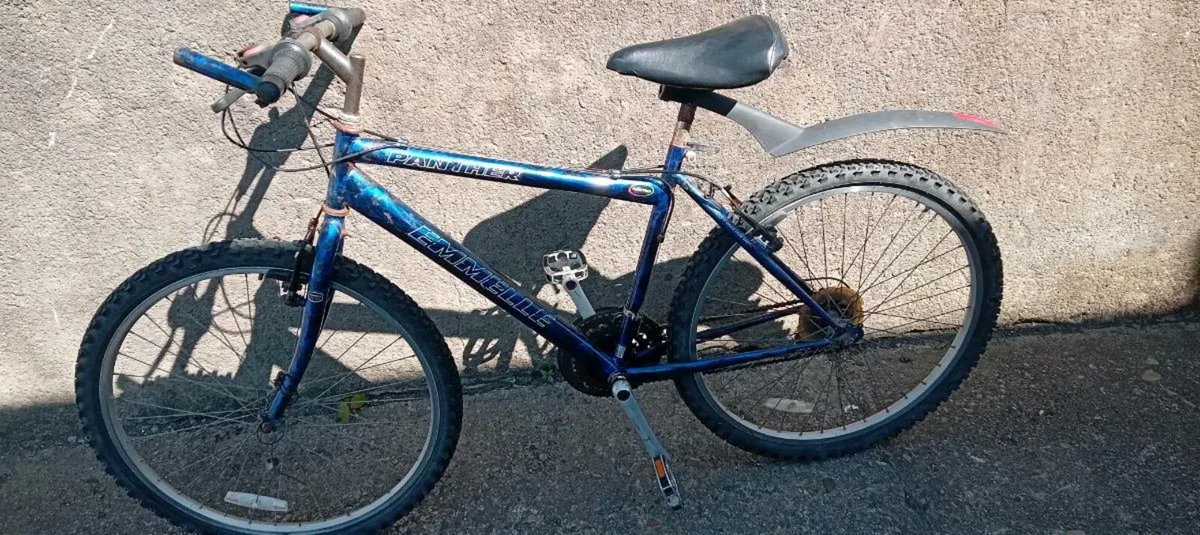 Boys bike - Image 3