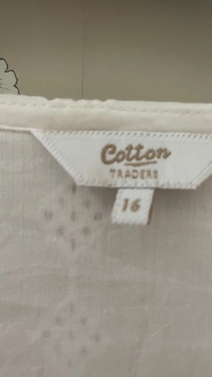 Women’s dress 16 - Image 2