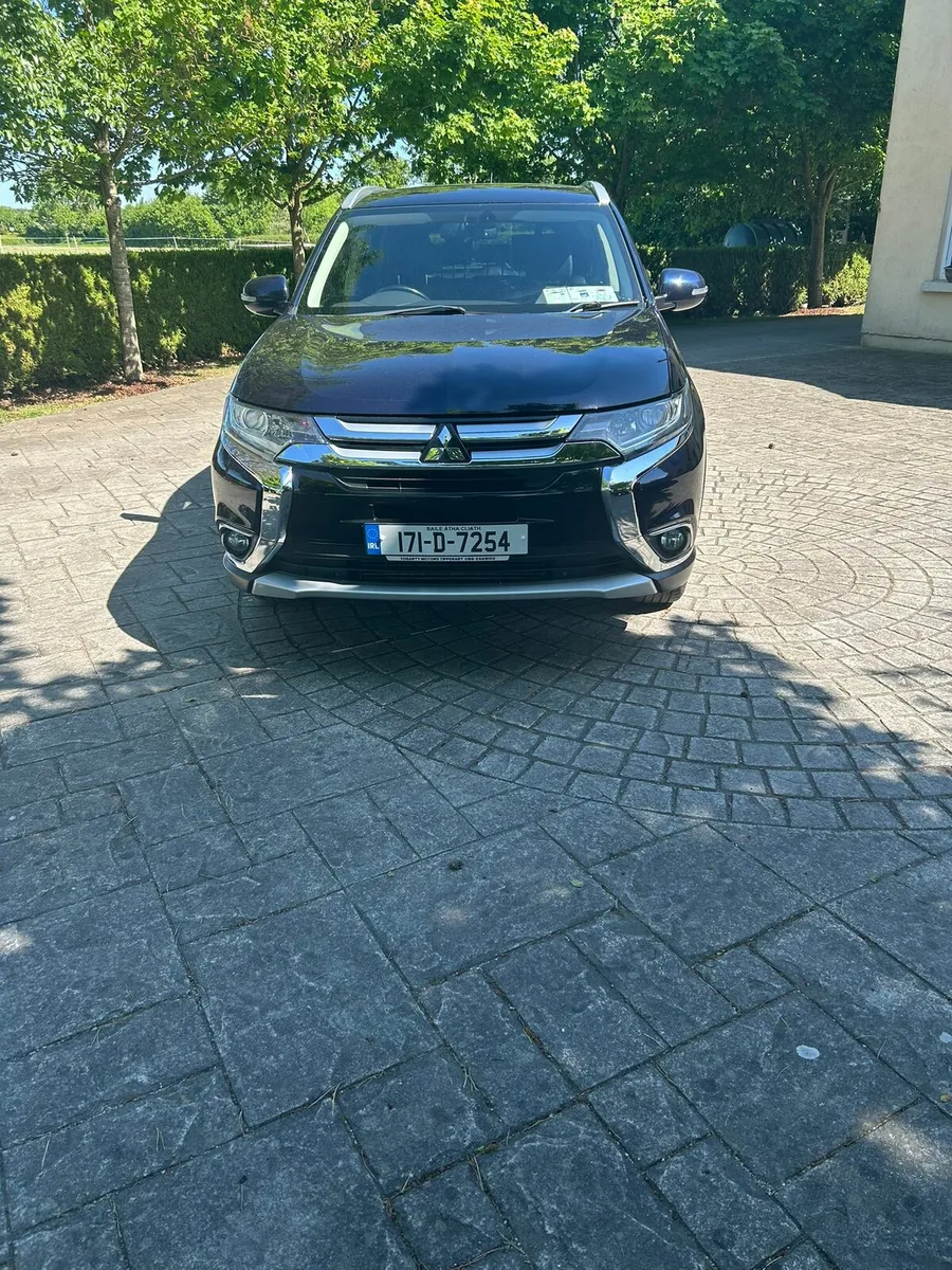 Mitsubishi outlander 4x4 - Image 1