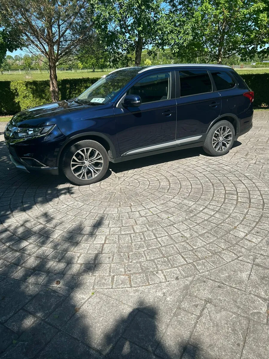 Mitsubishi outlander 4x4 - Image 4
