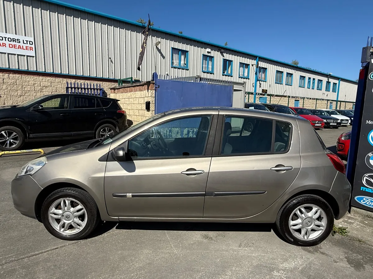 2010 Renault Clio NCT12/25 LOW MILES - Image 4