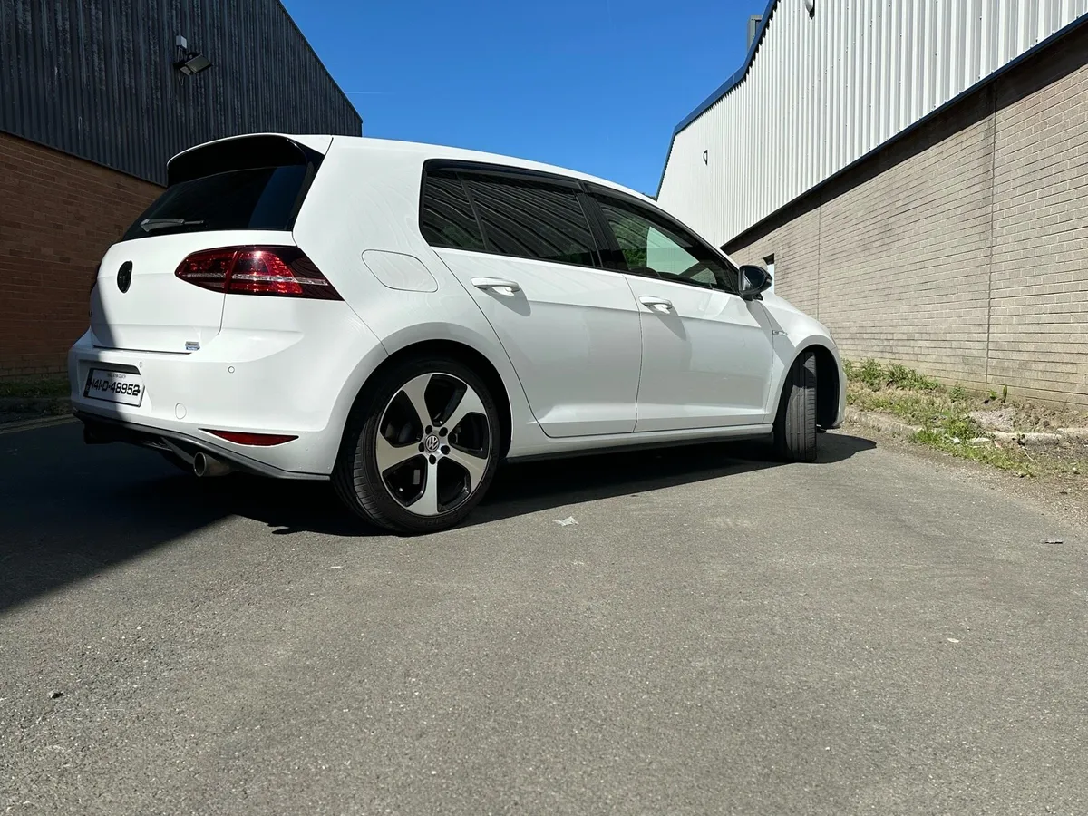 VW Golf GTI DSG - Image 2