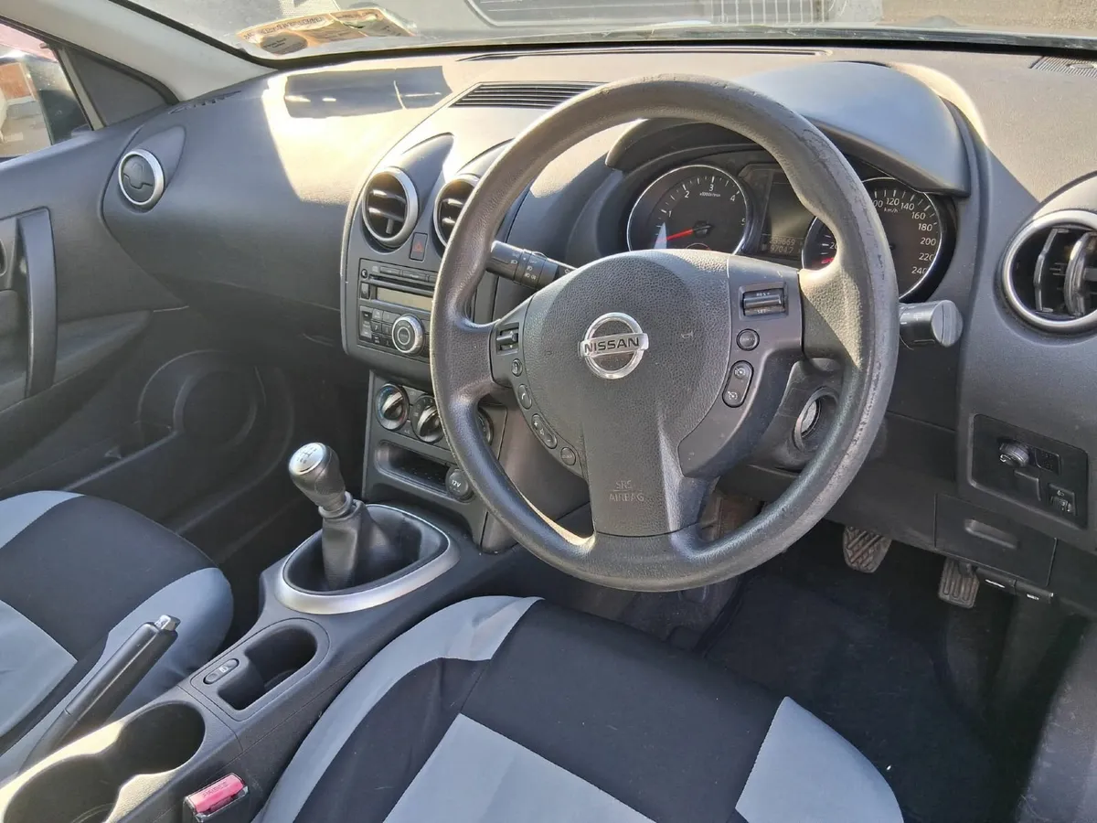 Nissan Qashqai 2010 - Image 3