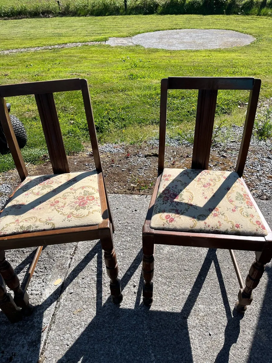 Antique chairs x 4 - Image 2