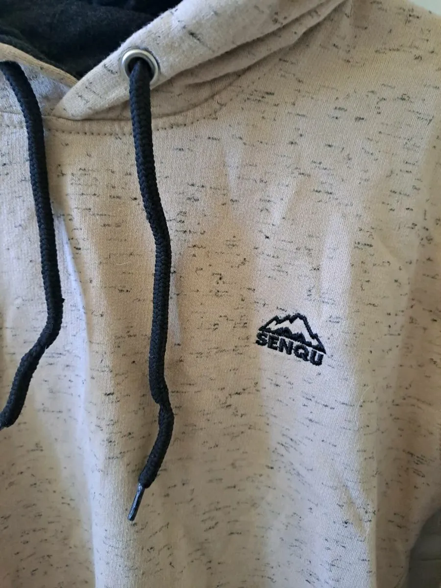 Senqu hoodie size M stone beige - Image 2